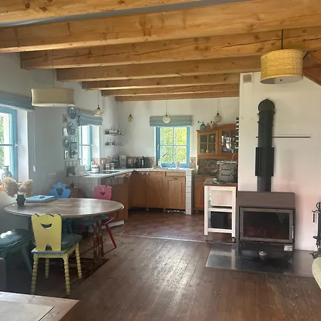 Dom Na Szumiacych Drzew Semesterbostad *