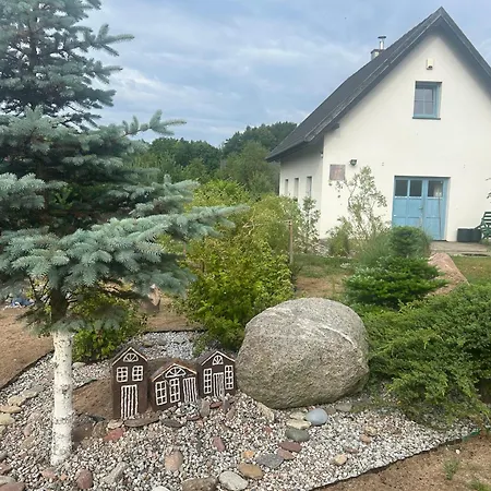 Semesterbostad Dom Na Szumiacych Drzew *