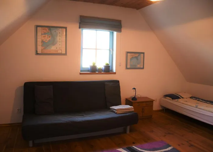 Dom Na Szumiacych Drzew Semesterbostad Debina (Ustka)